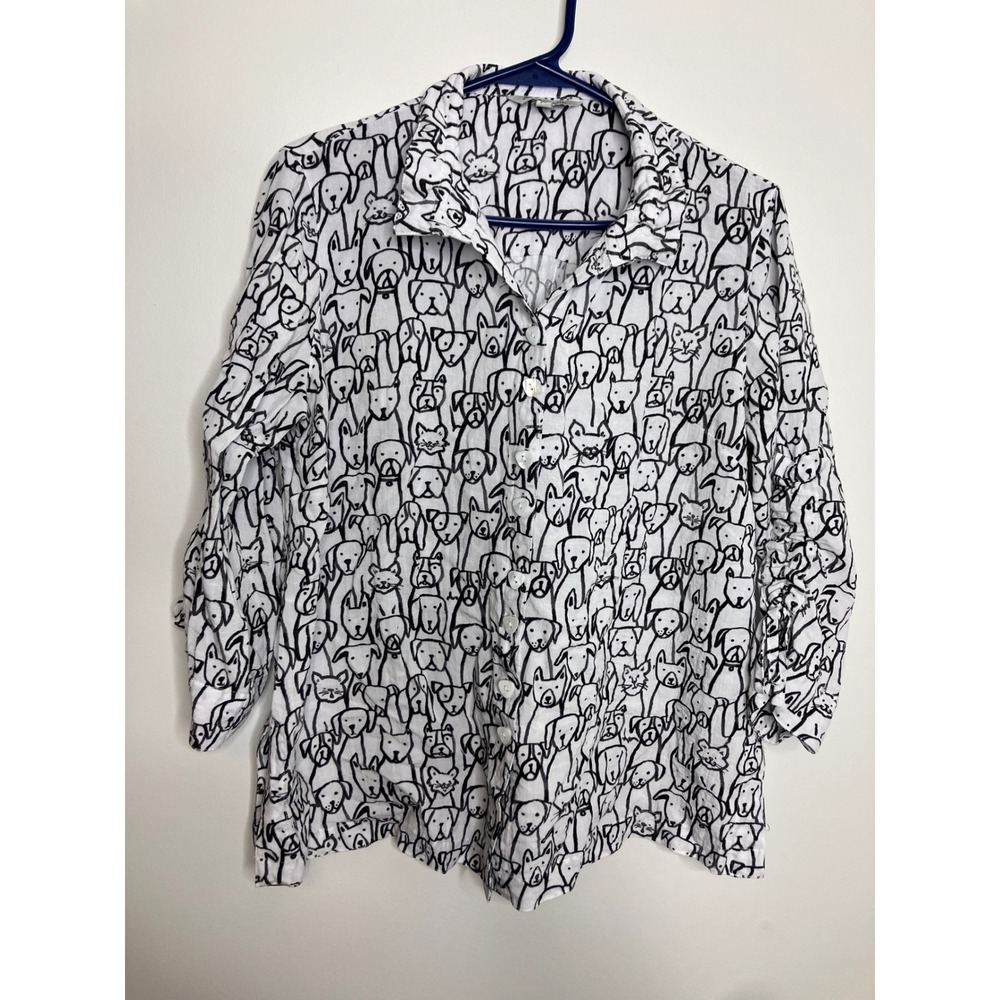 John Mark Blouse Womens PS White Excellent Dog Print triangle Button 3/4 Sleeve